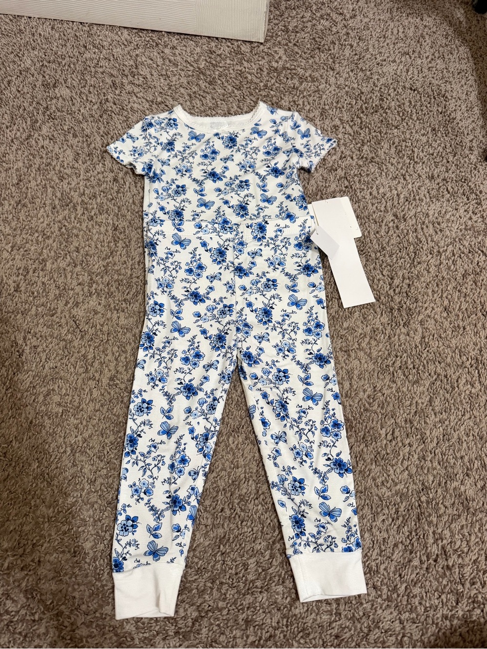 NWT Little Me Blue and White Floral Toile Bamboo Material Two Piece Pajamas 18M